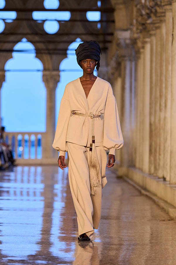 Max mara clothing online shopping top